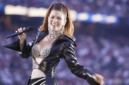 Shania Twain was a music star in the 90s.